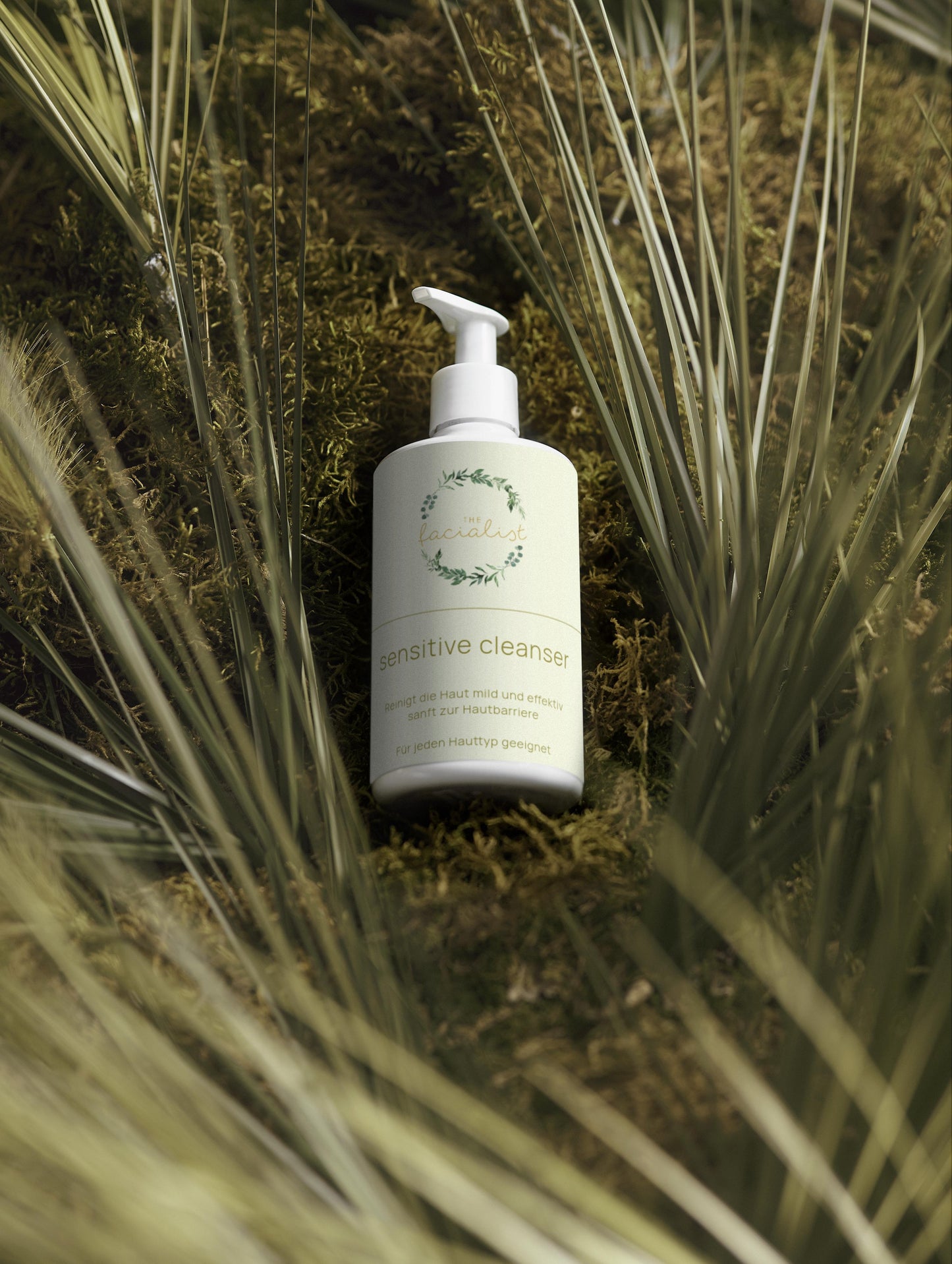 the facialist sensitive cleanser